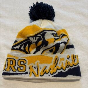Reebok Face Off Nashville Predators Pom Beanie